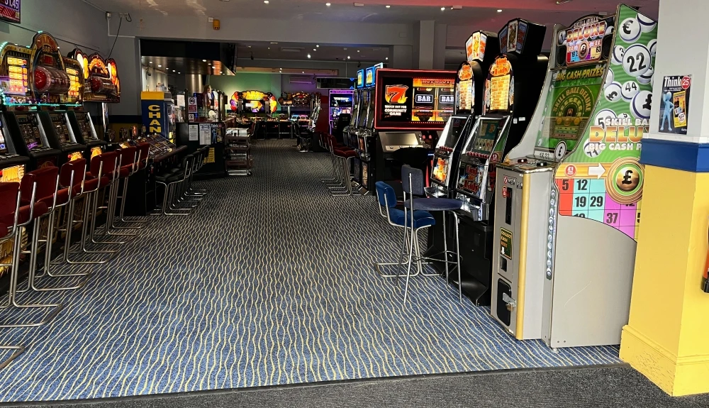 adult casino gaming slots lounge