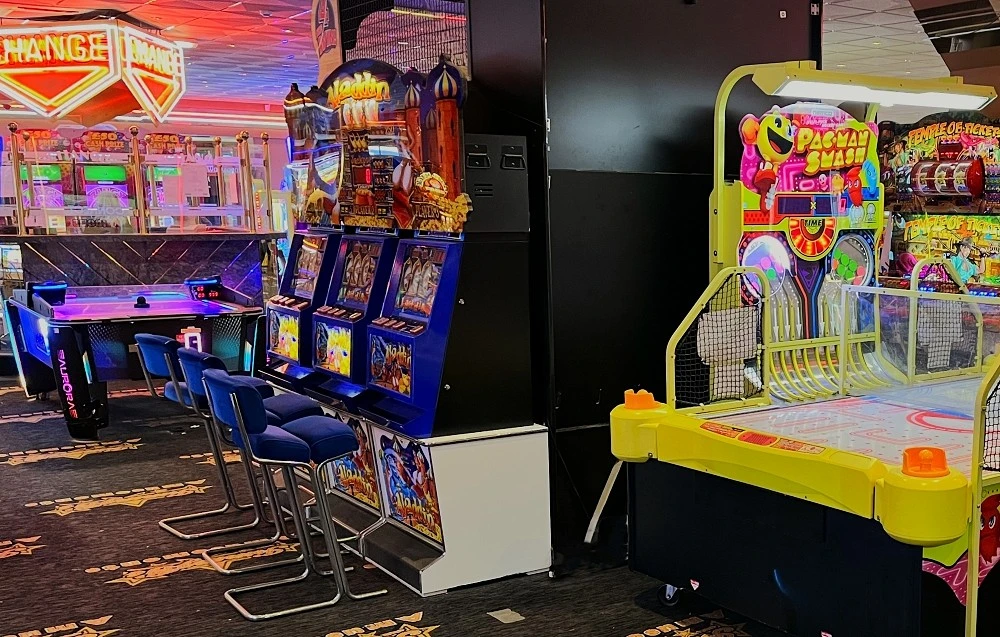 aladdin ticket fruit machine
