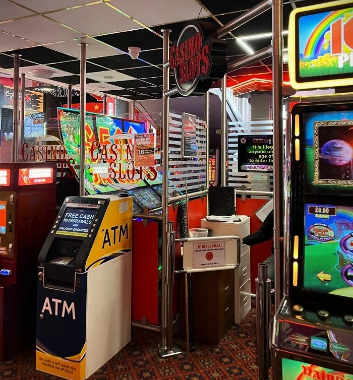 arcade atm machine