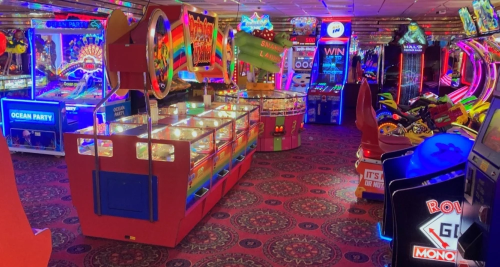 arcade full of gaming machines