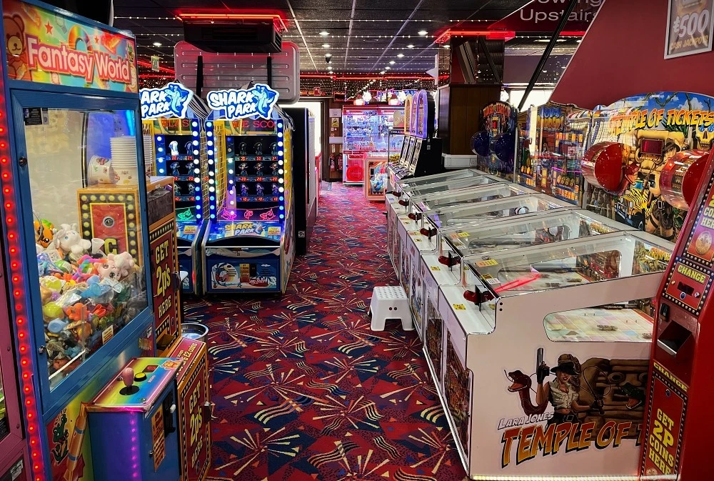 row of 2p roll down arcade games