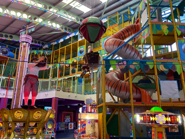 arcade kids soft play area