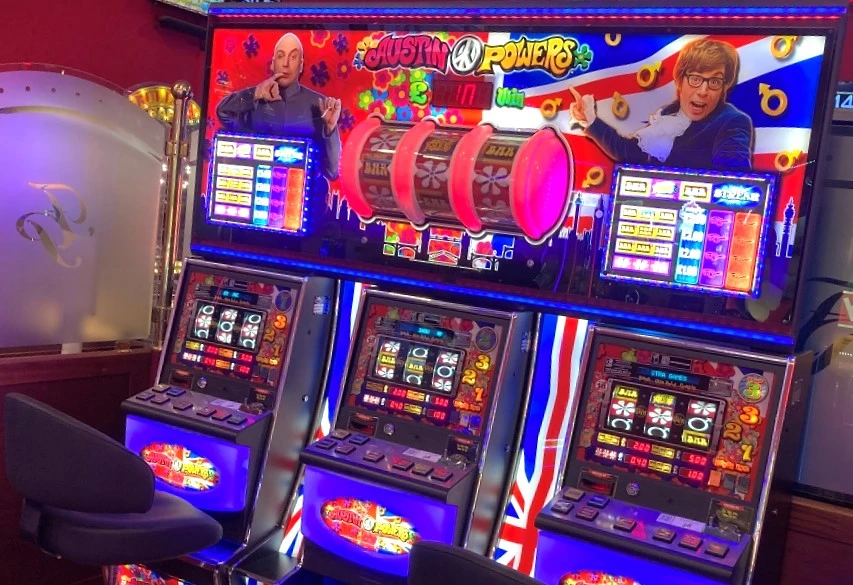 austin powers fruit machine