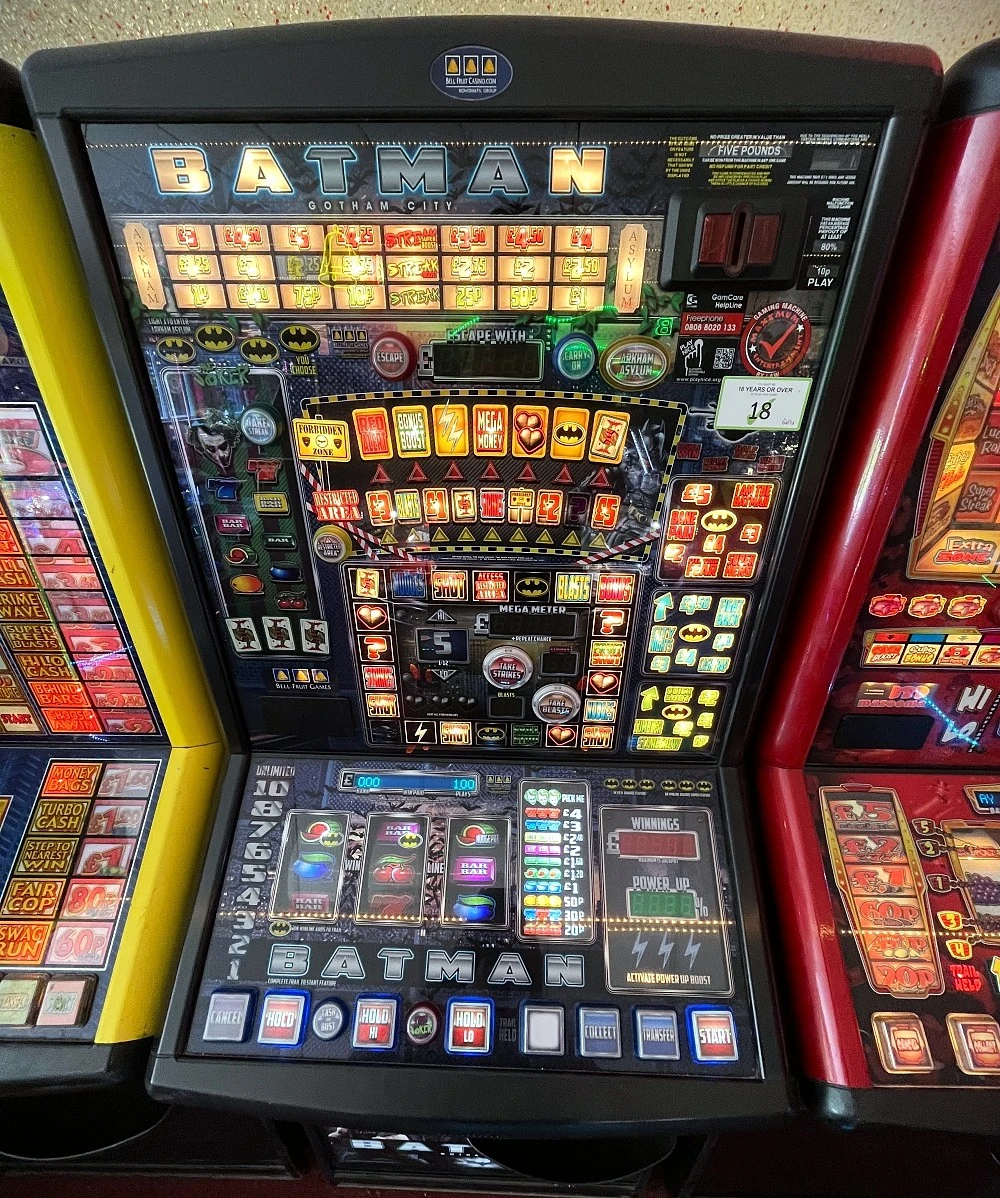 batman gotham city fruit machine