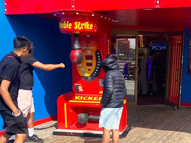 one punch arcade boxing machine