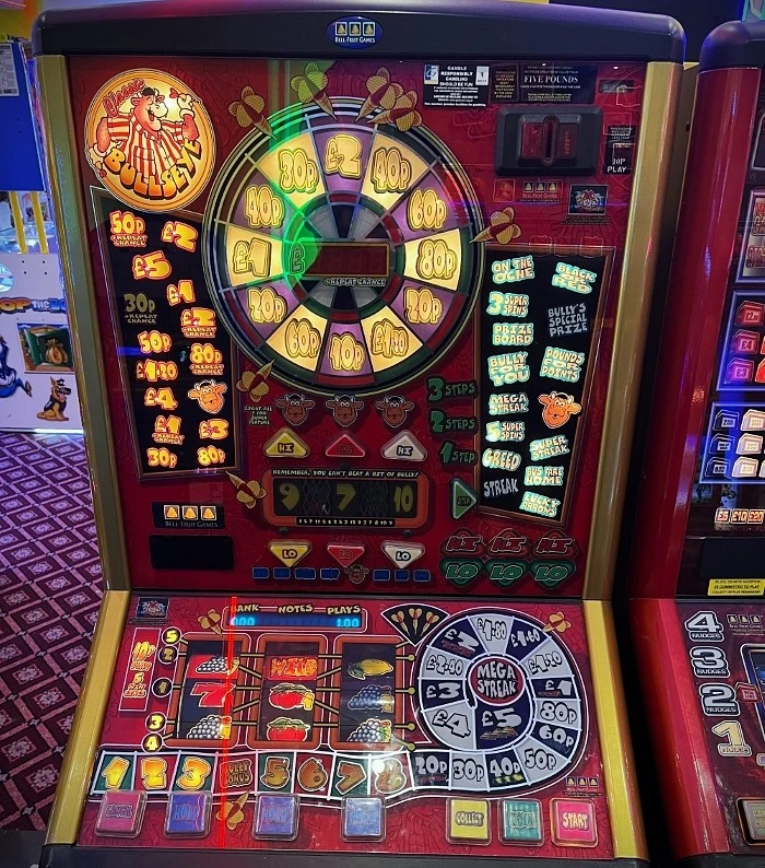 classic bullseye fruit machine