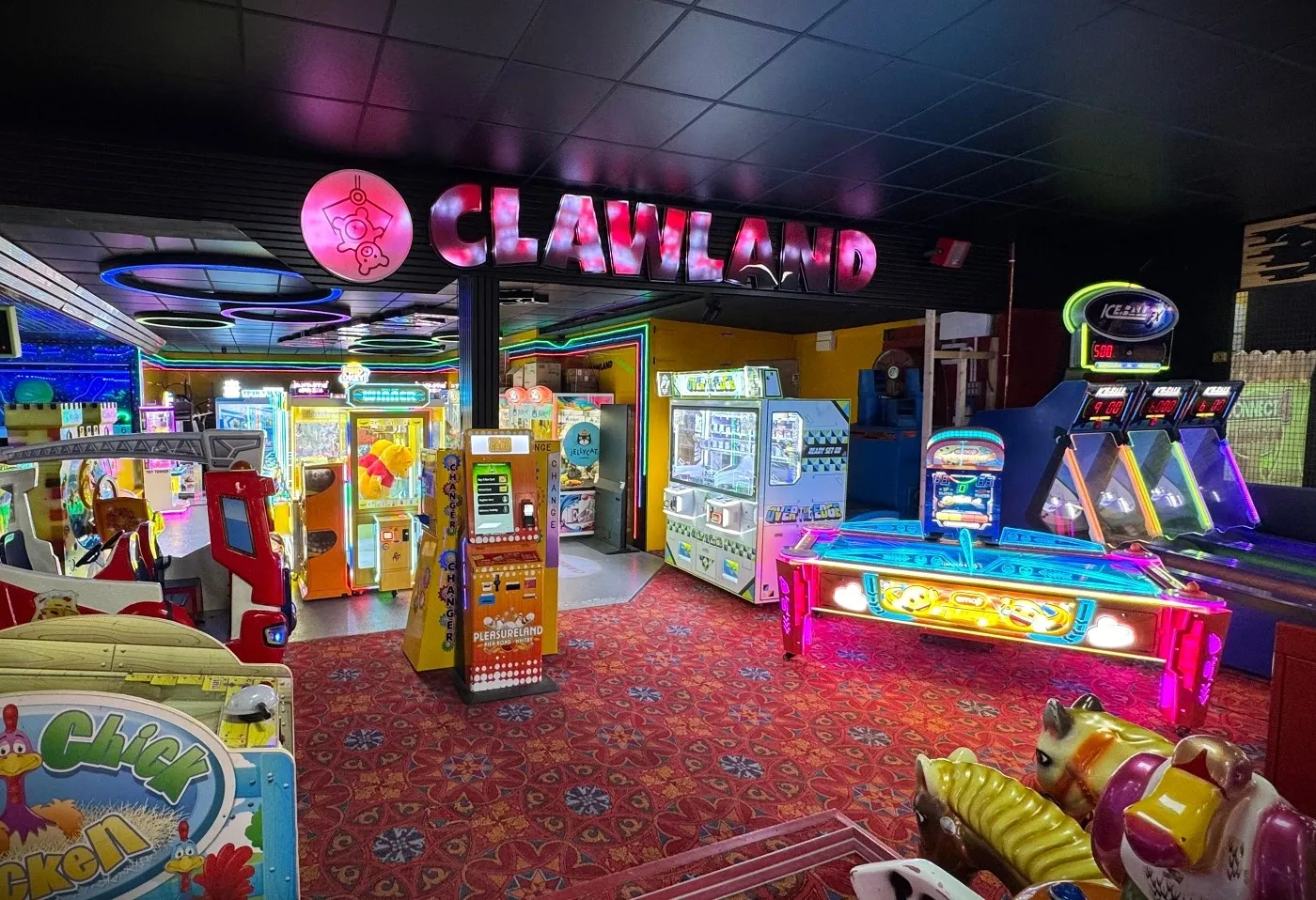 clawland claw machine  area