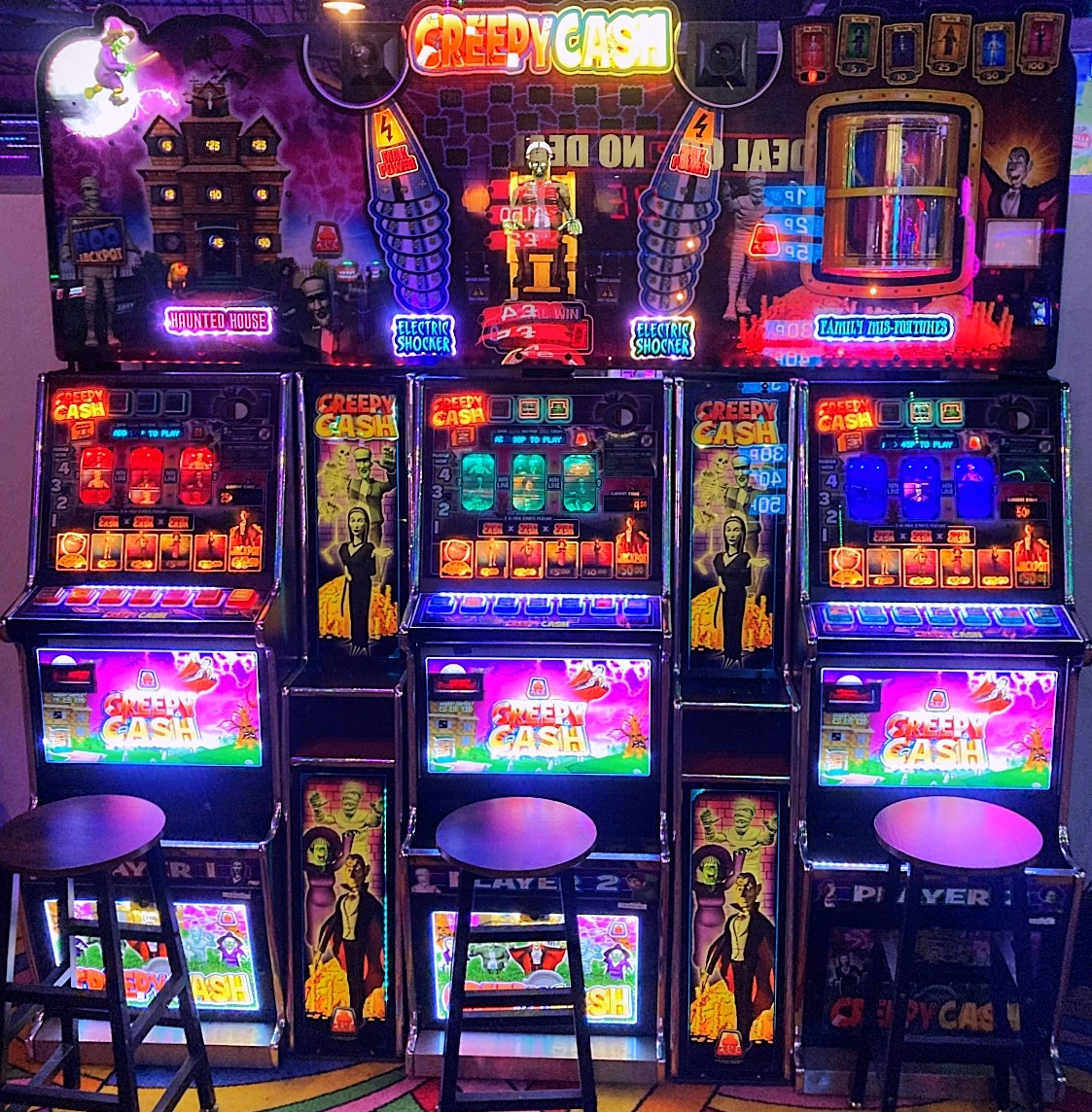 creepy cash fruit machines