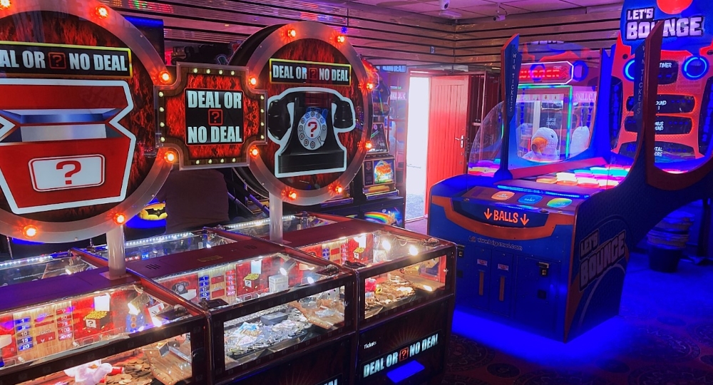 deal or no deal coin pusher