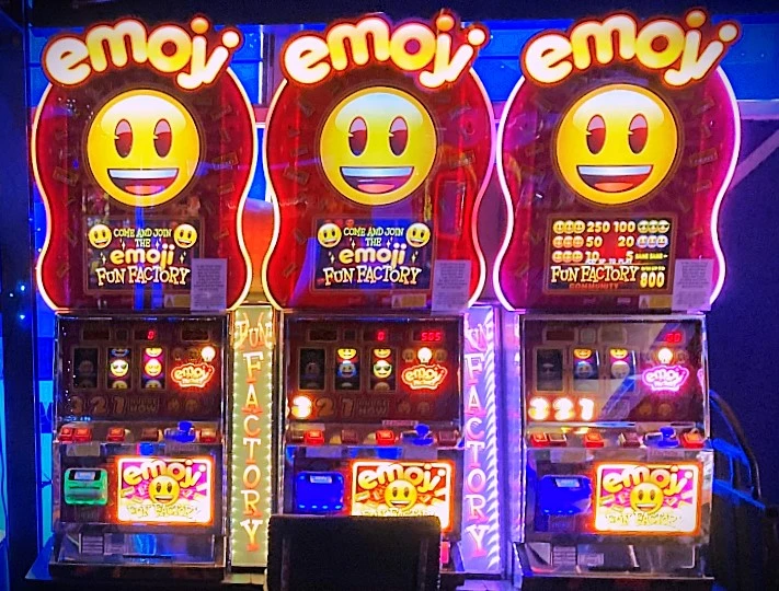 emoji ticket slot machines