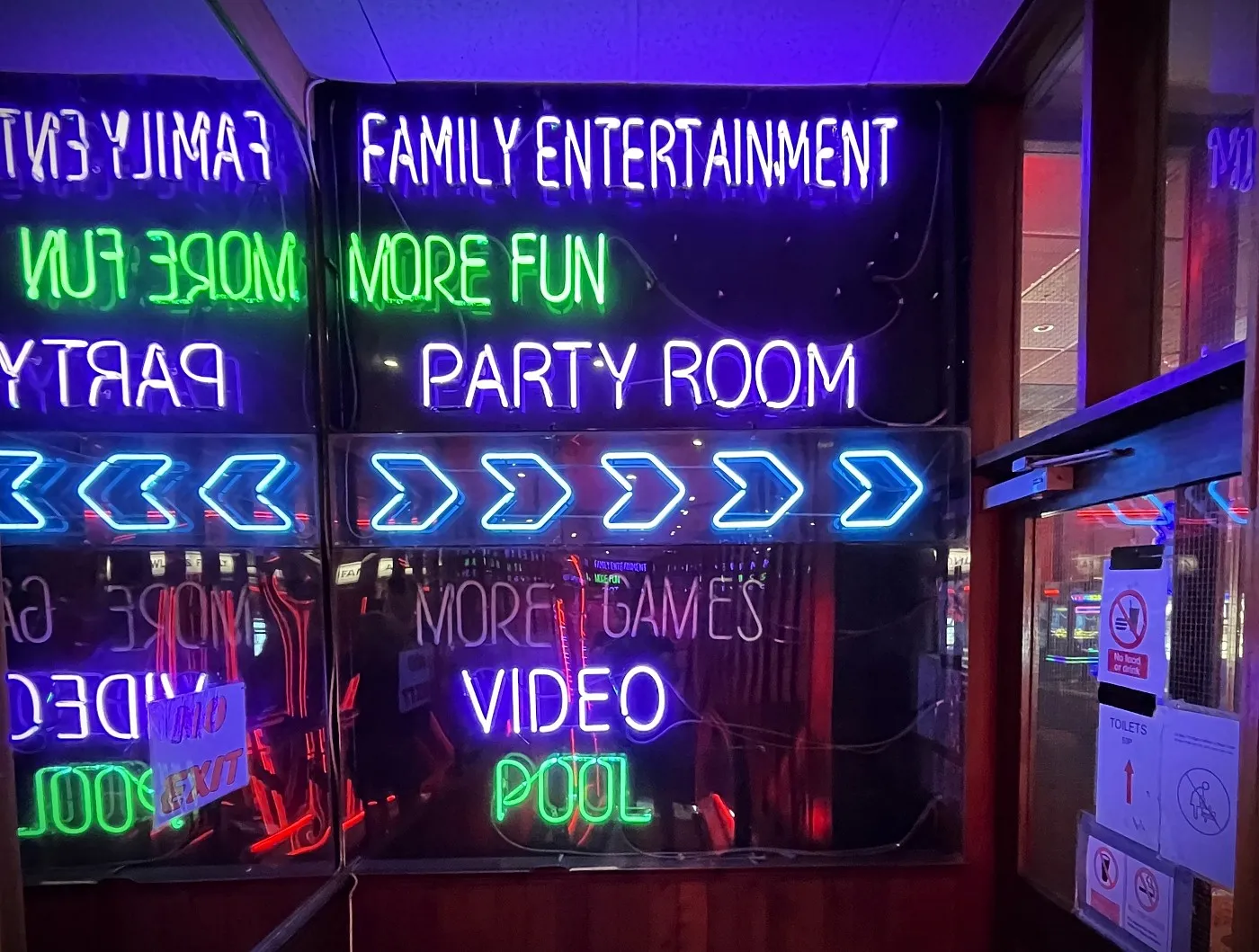 gillys upstairs leisure centre signage