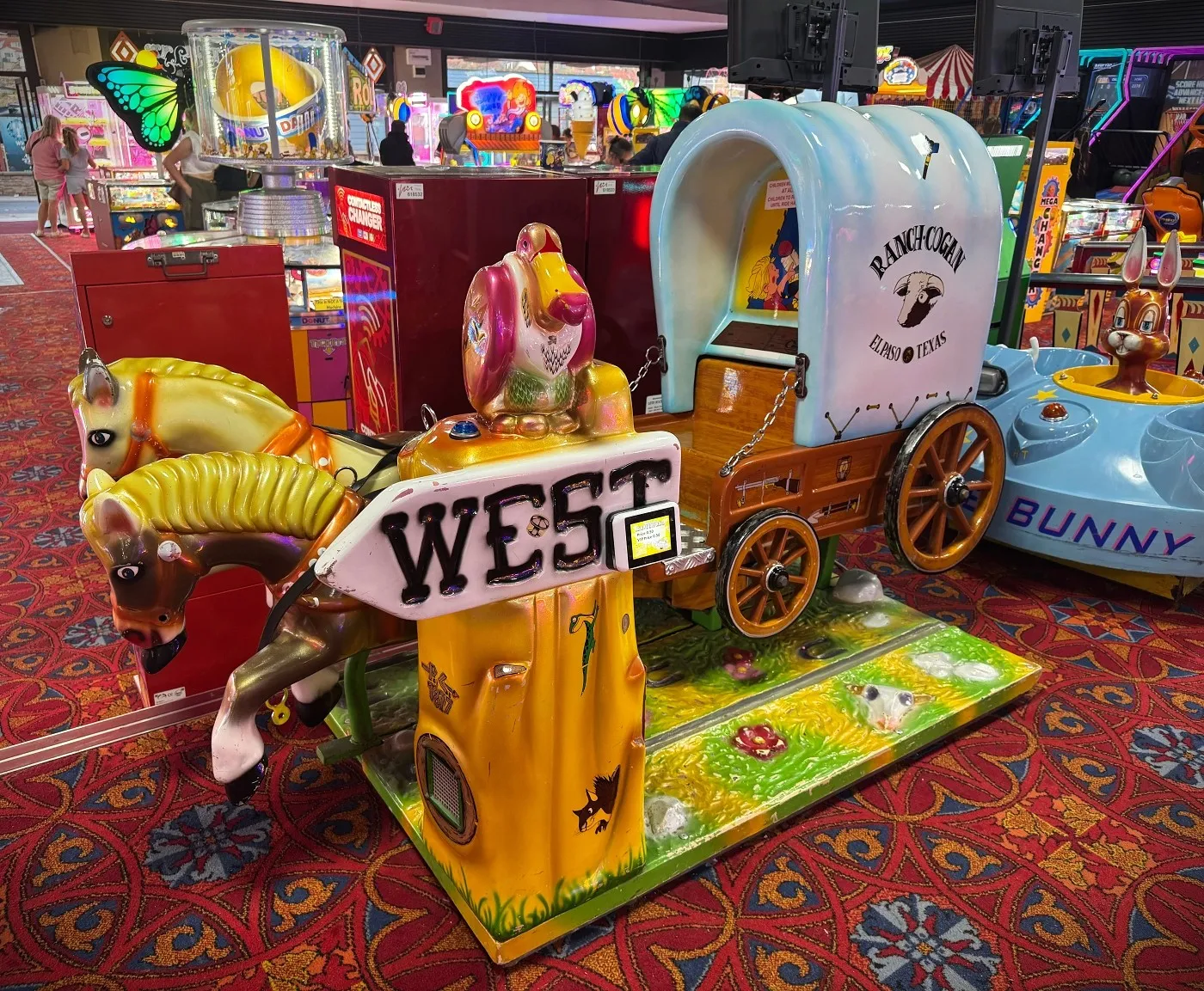 horse darn cart kiddie ride