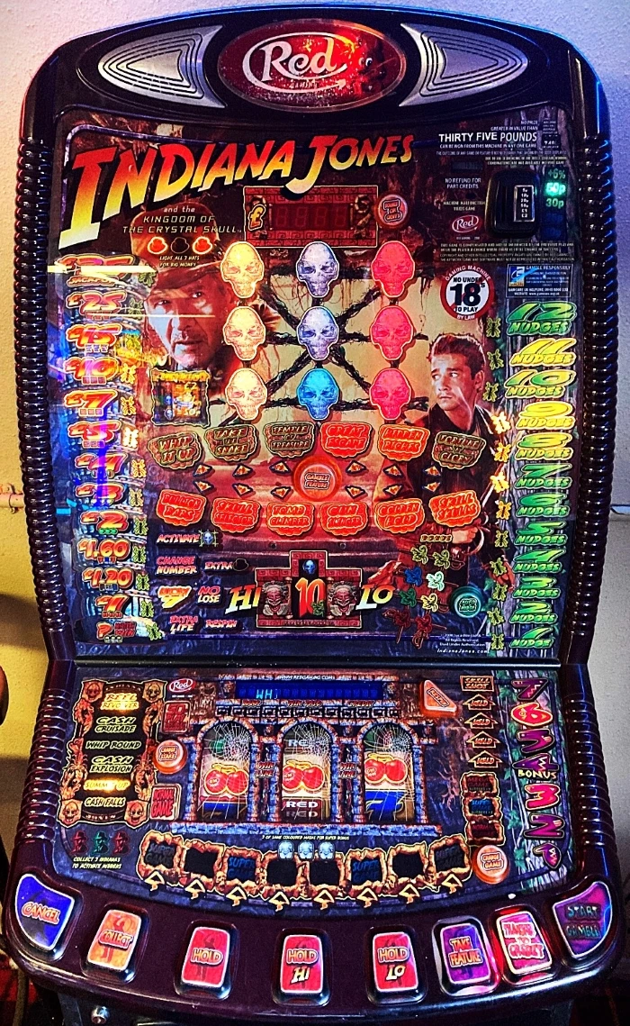 indiana jones fruit machine