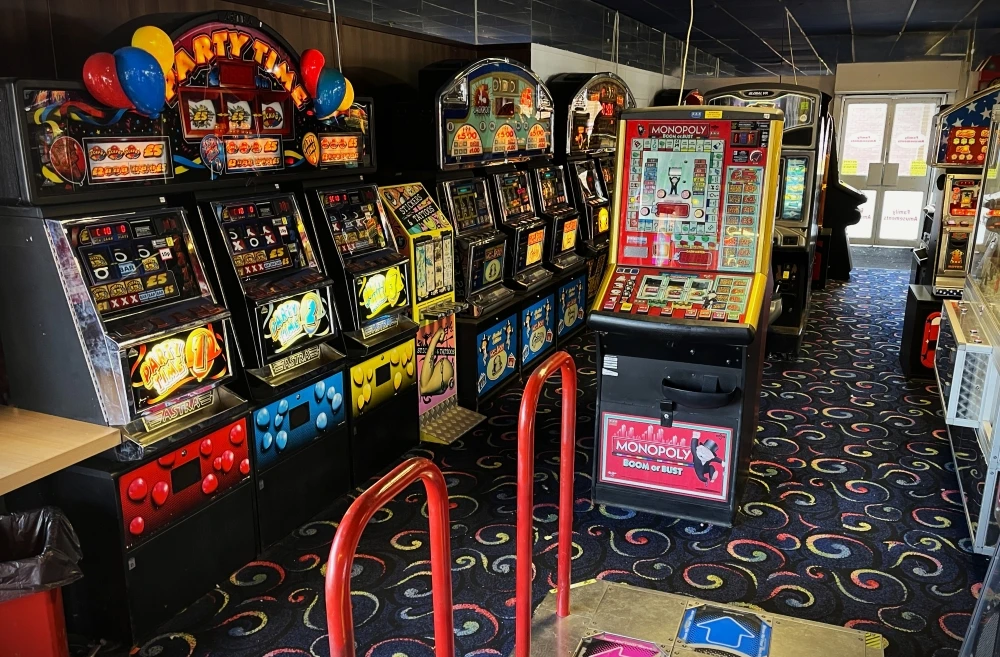 monopoly boom or bust fruit machine