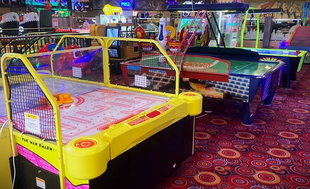 pac man smash air hockey table