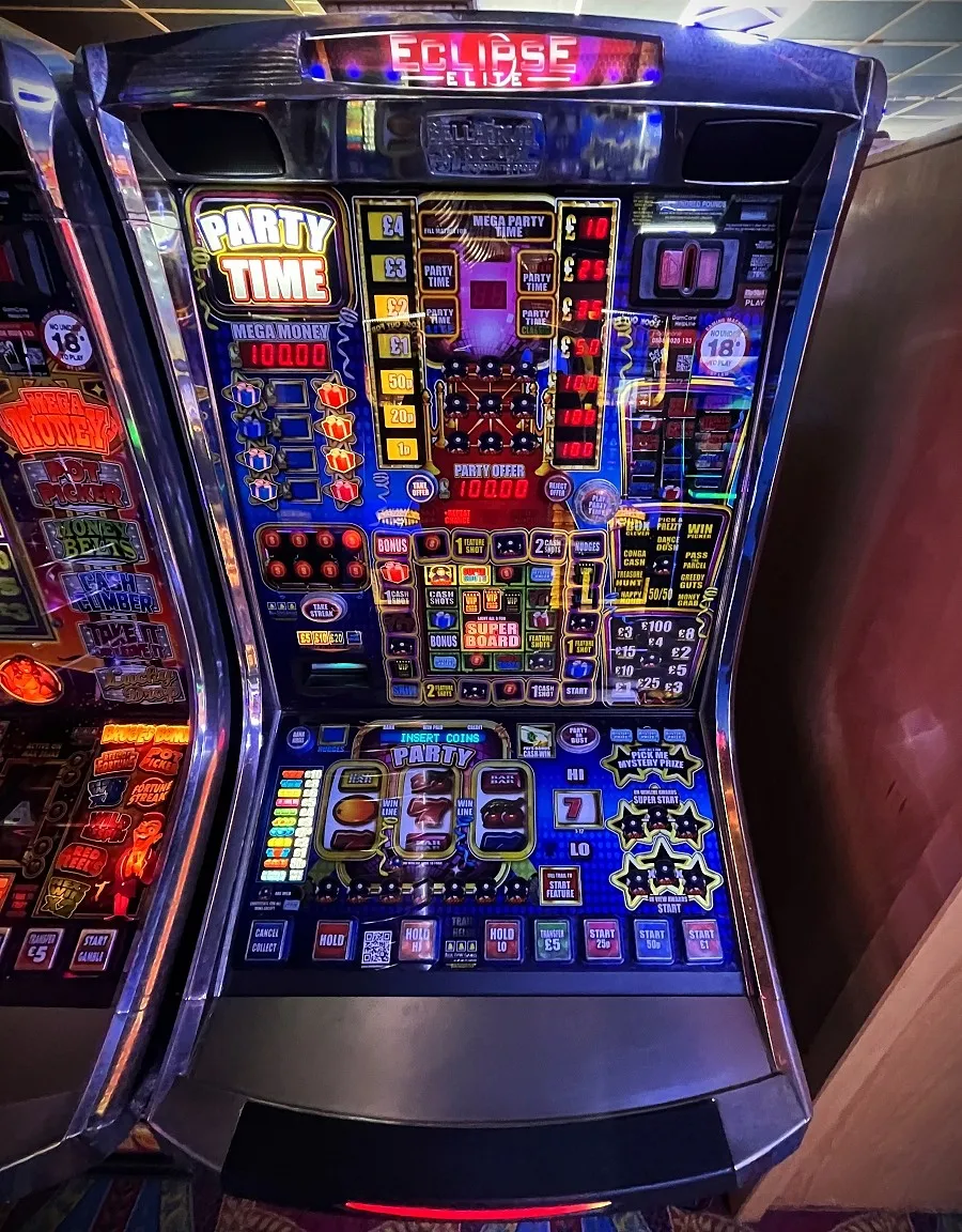 party time £100 jackpot fruit machine by eclipse