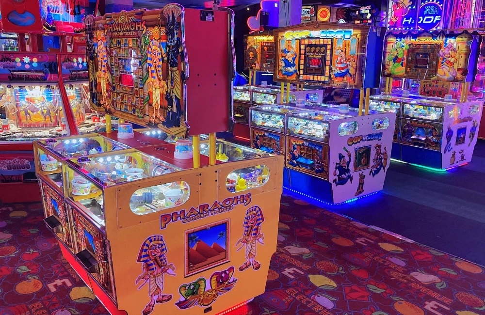 pharaohs golden ticket coin pusher