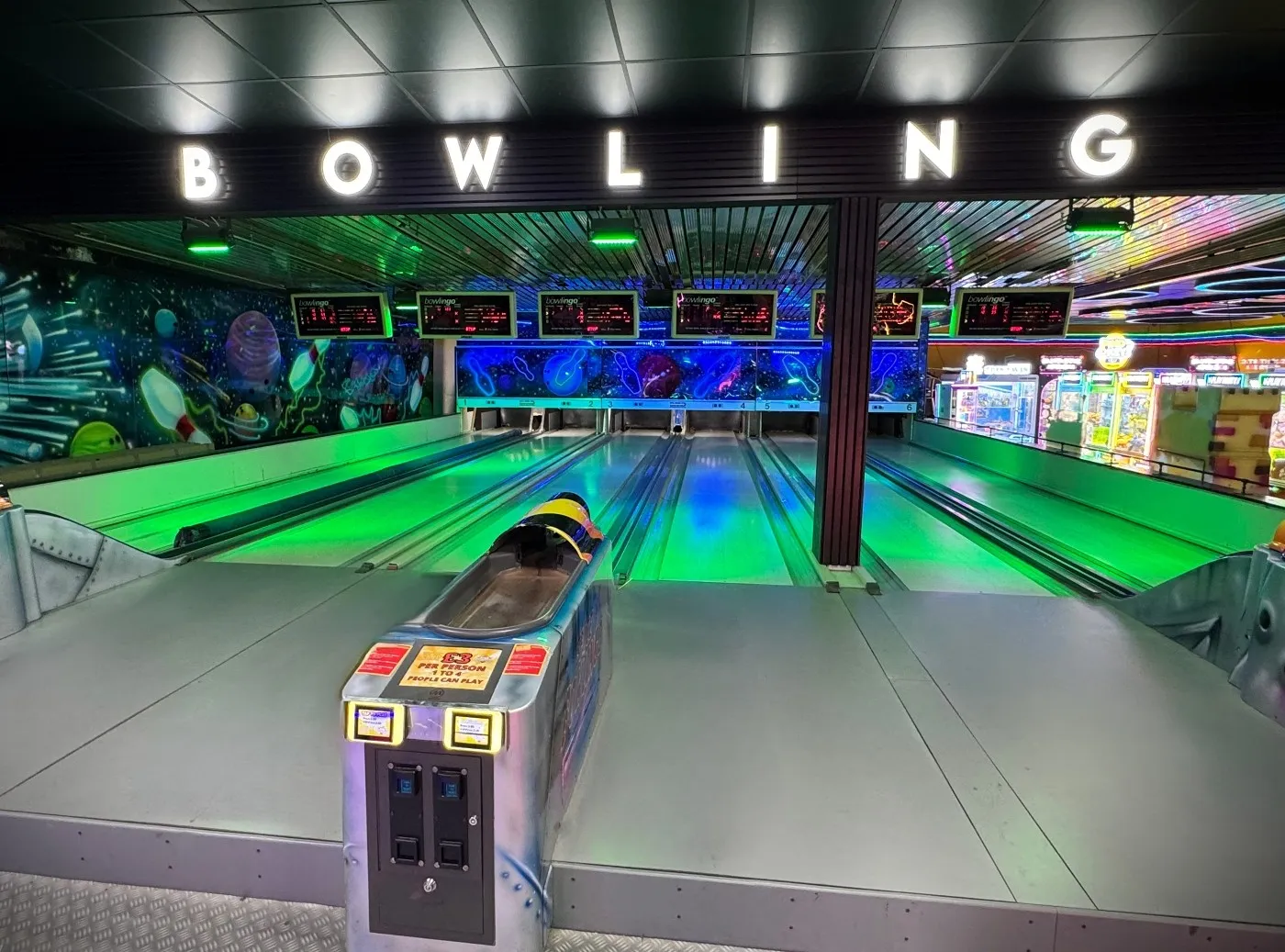 pleasureland space bowlingo mini bowling lanes
