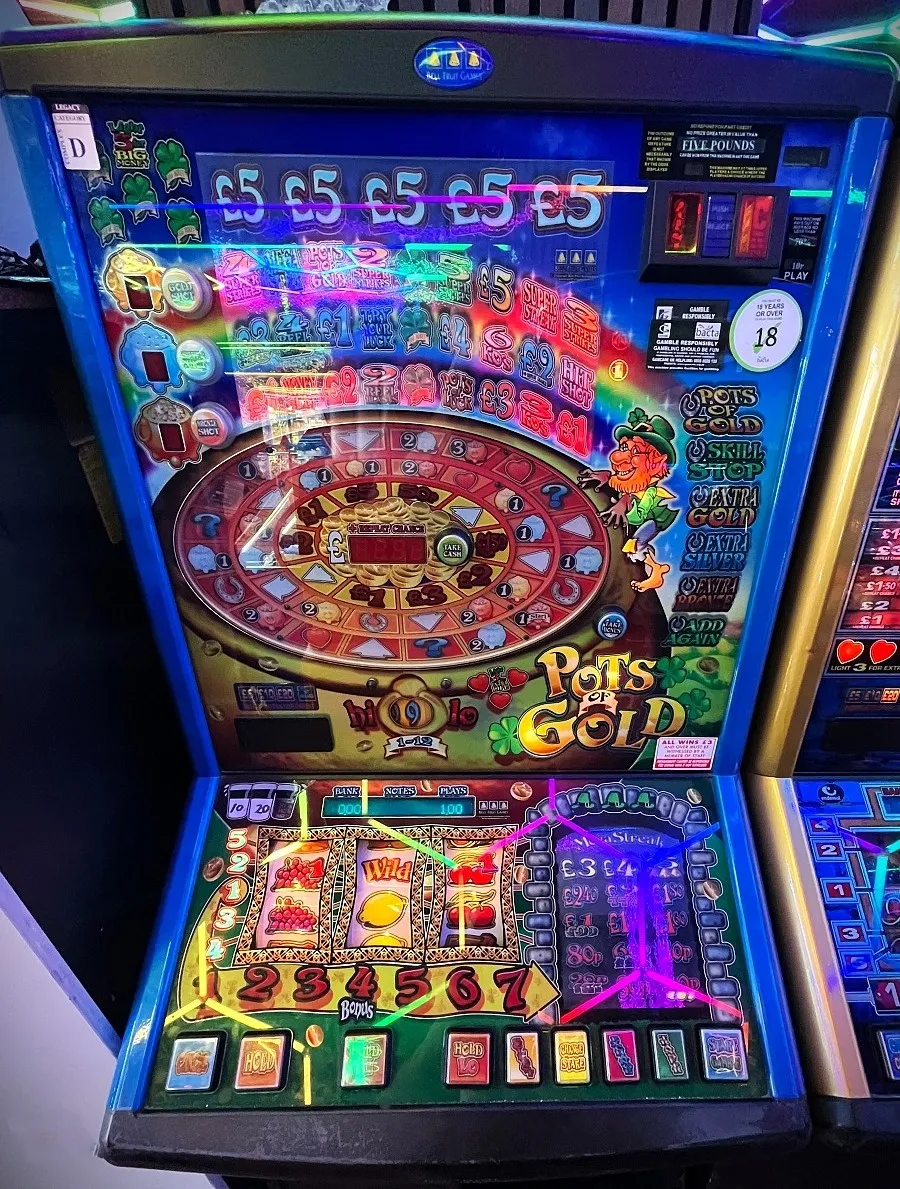pots of gold £5 jackpot fruit machine