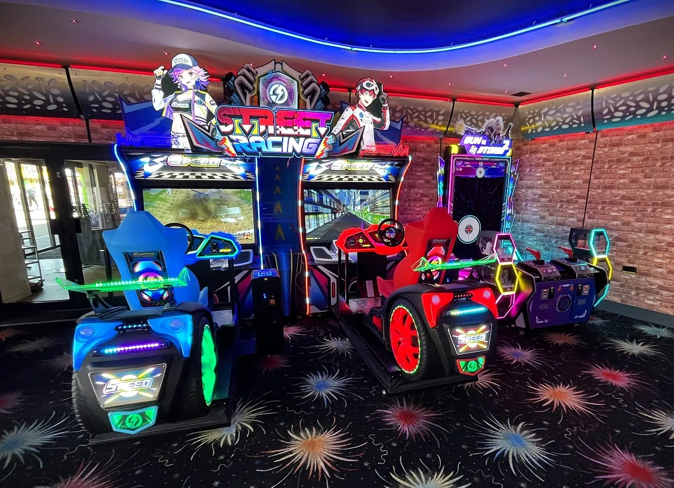 street racing two-player arcade racing machine