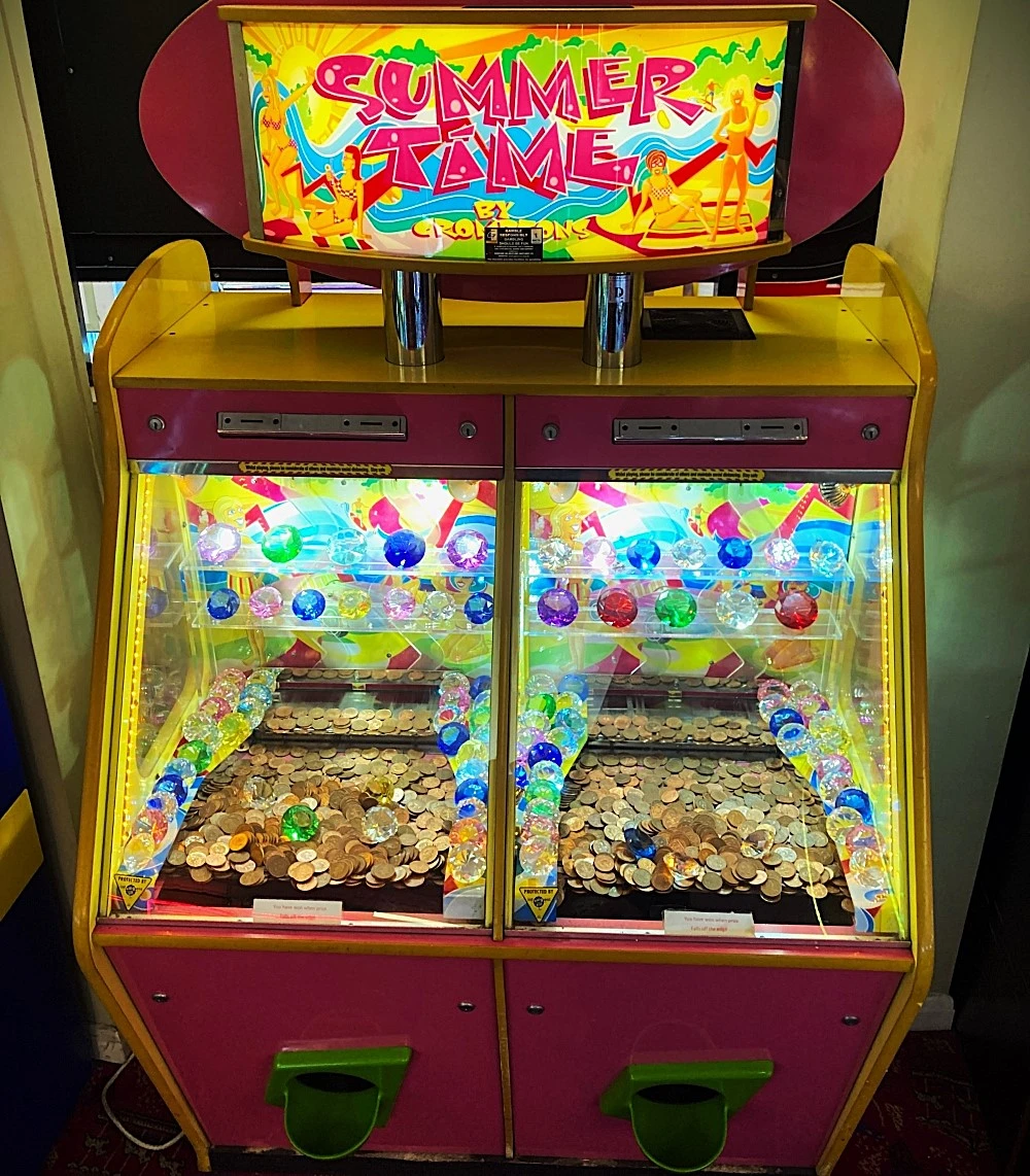 summer time arcade coin pusher