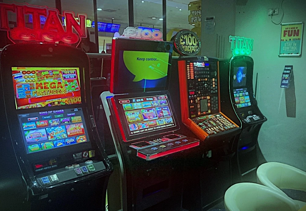 titan 100 slot machine