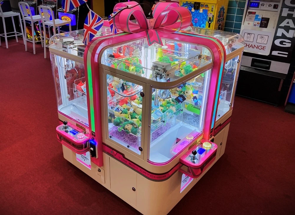 toy box claw machine