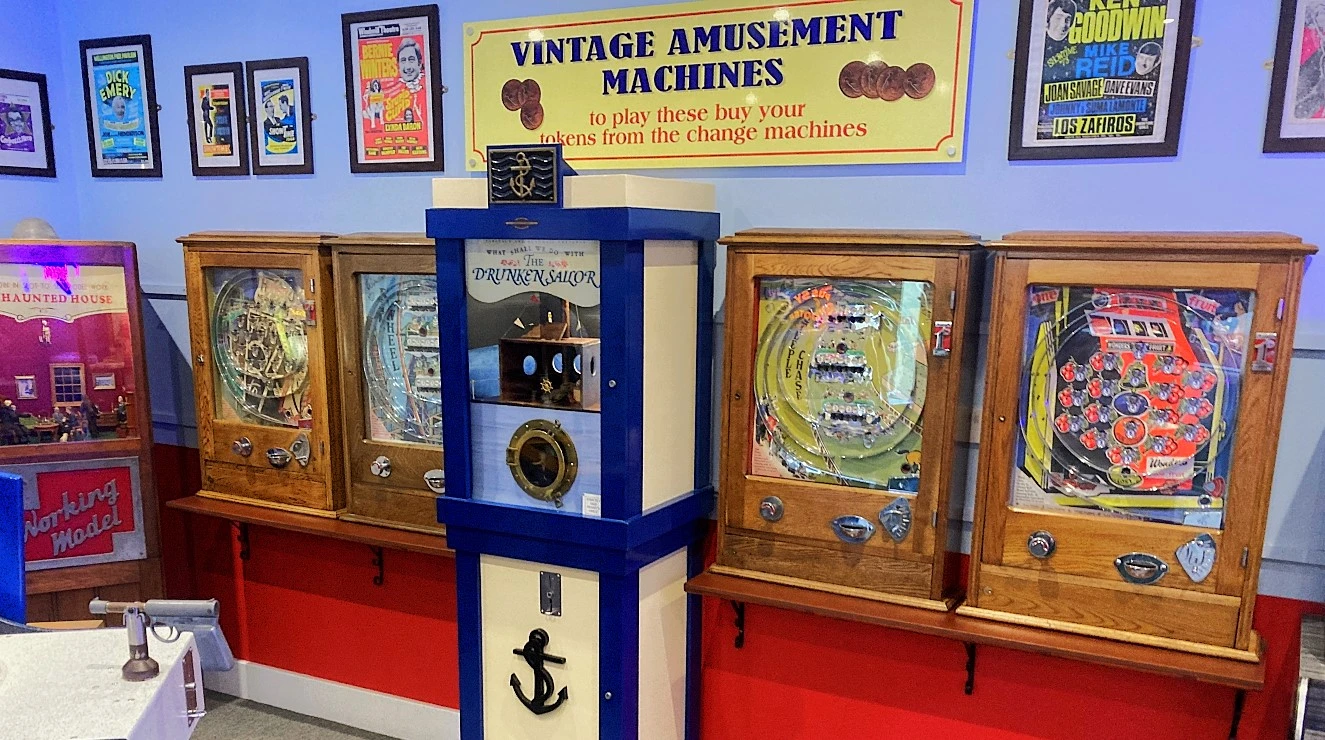 vintage amusement arcade machines