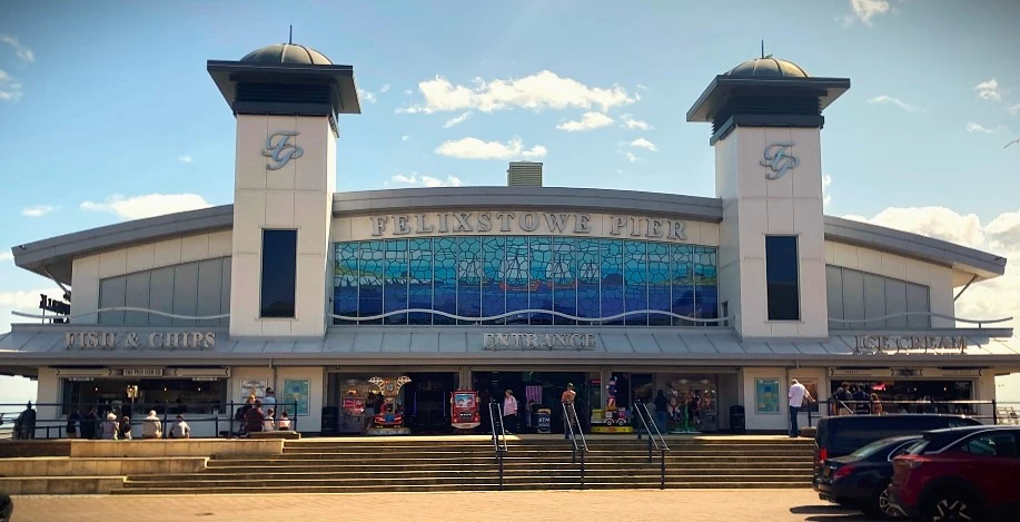 felixstowe pier amusement arcade