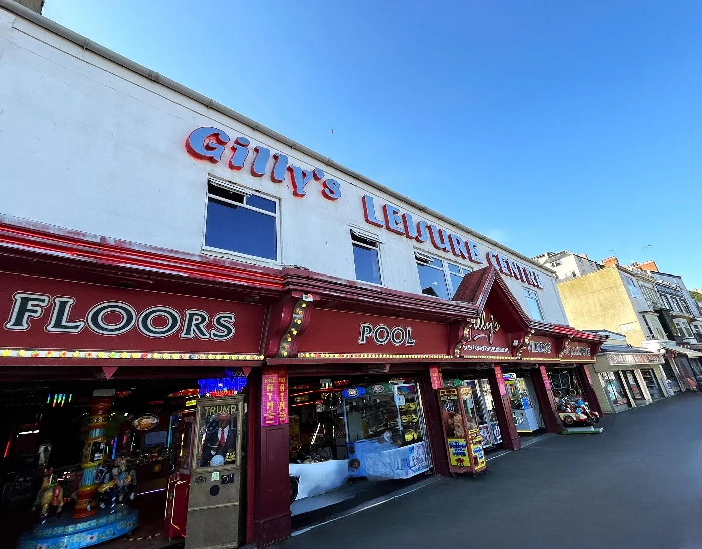 gillys family amusement arcade in scarborough