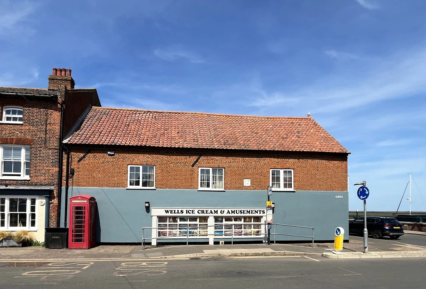 pop inn amusement arcade wells next the sea
