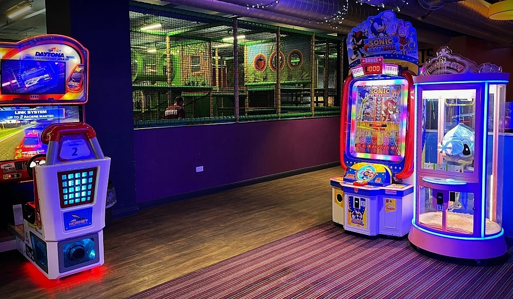 sonic blast ball arcade game