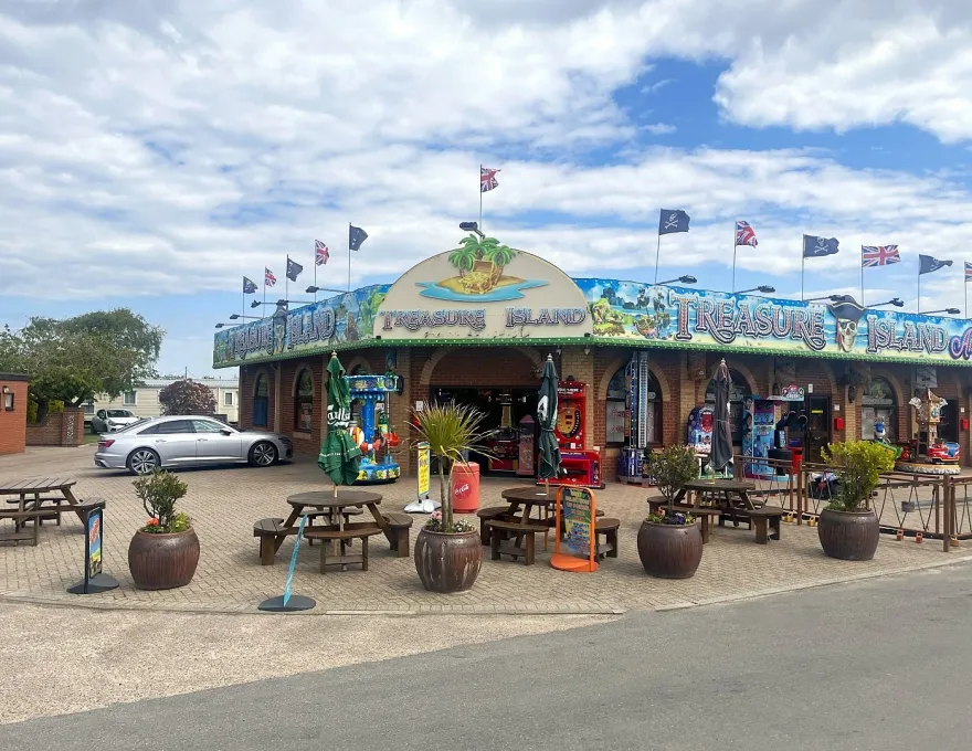 treasure island amusement arcade hemsby