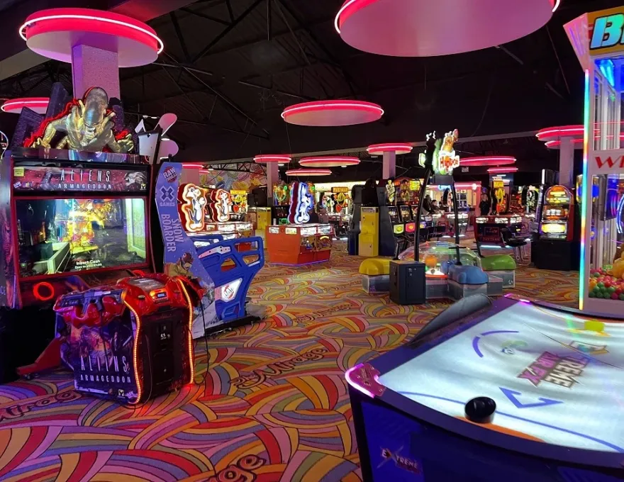 aliens armageddon arcade game