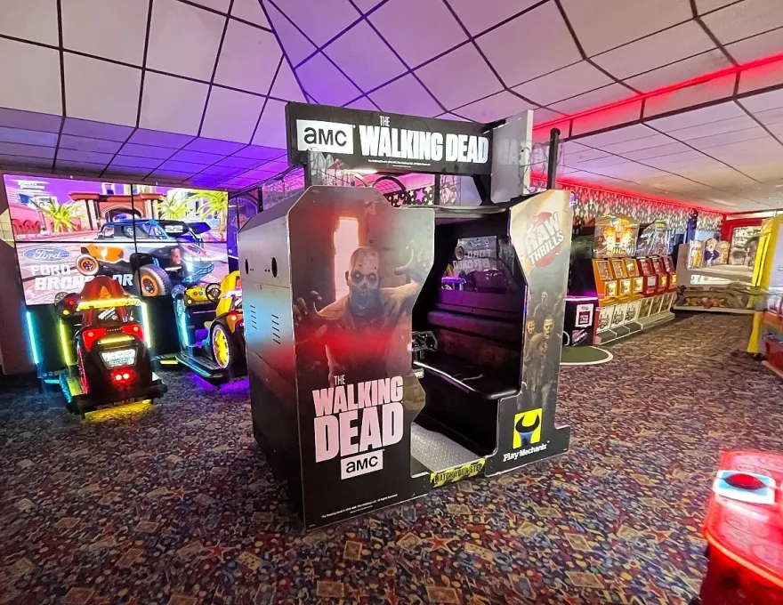 amc walking dead arcade machine