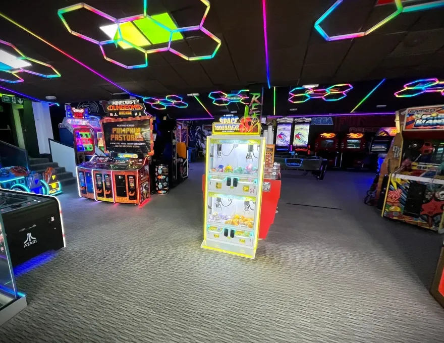 diamond castle mini claw machines