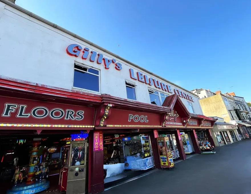 gillys family amusement arcade in scarborough