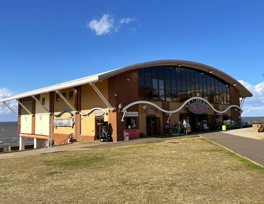 hunstanton pier arcade