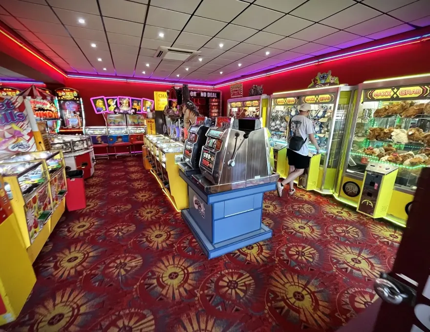 jubilee riviera slot machines at the silver dollar in scarborough