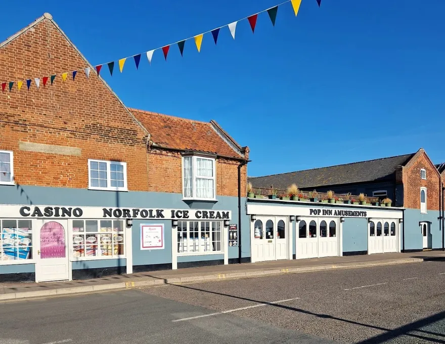 pop inn arcade wells next the sea
