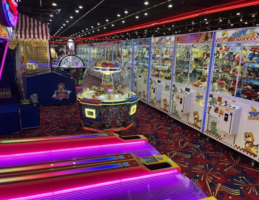 wall of claw machines