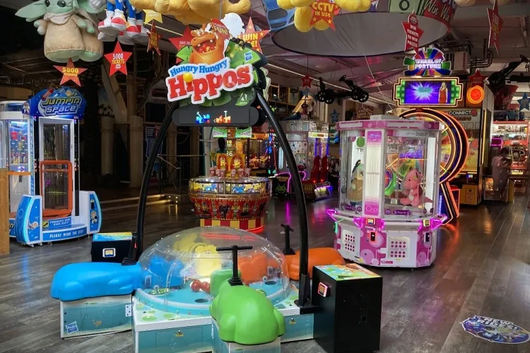 clacton pier arcade