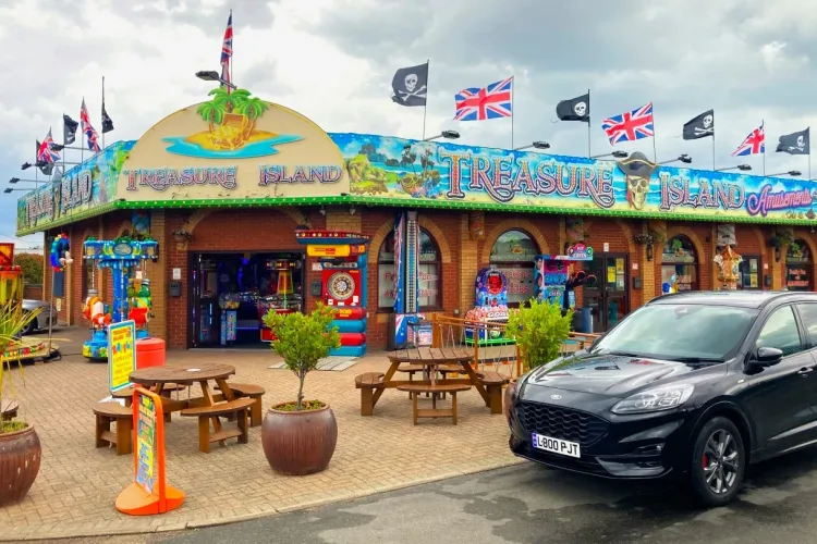 treasure island amusement arcade hemsby