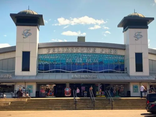 felixstowe pier amusement arcade