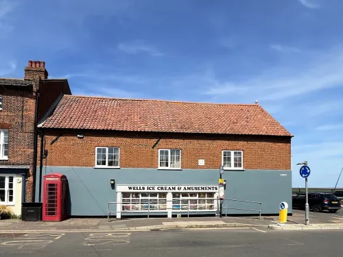 pop inn amusement arcade wells next the sea