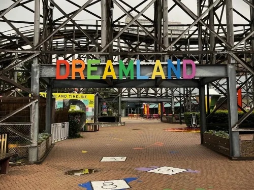 dreamland rollercoaster sign margate