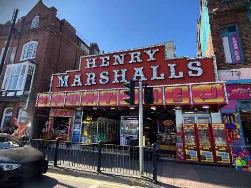 henry marshalls amusement arcade in scarborough