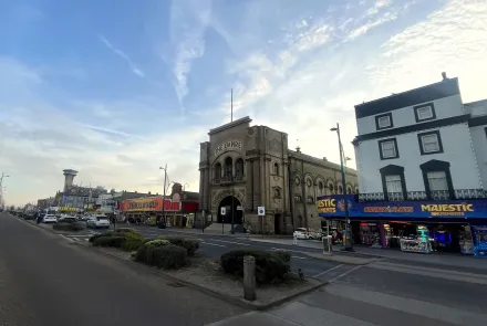 the empire building great yarmouth seafront