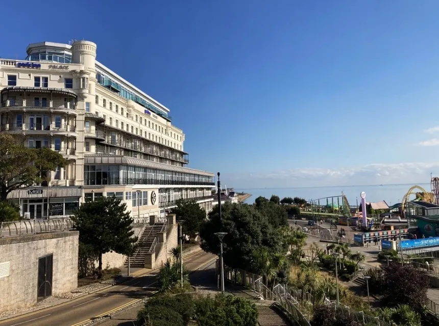 southend grosvenor casino and promenade view